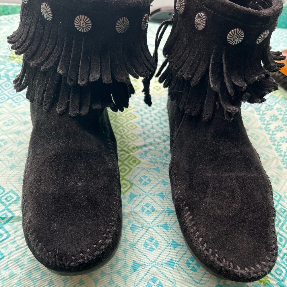Minnetonka Black Fringe Suede Footwear - Picture 2 of 6